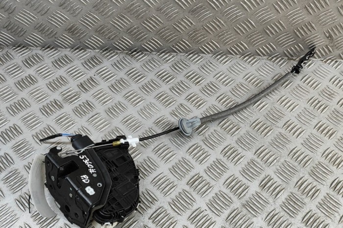 &Icirc;ncuietoare ușă dreapta față VW TOUAREG CR7 2023 OEM: 8J2837016G 30768610