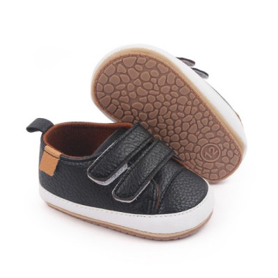 Pantofiori negri cu barete cu arici (Marime Disponibila: 3-6 luni (Marimea 18 foto