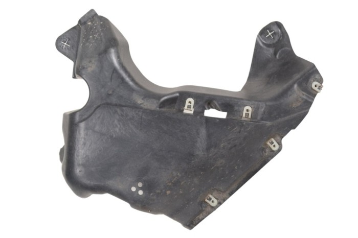 Scut motor dreapta spate BMW 3 G20, G28 2022 OEM: 51757340868,7340868 23110812