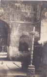 Interior din biserica manastirei Cozia cu mormantul lui ,,Mircea cel Batran"