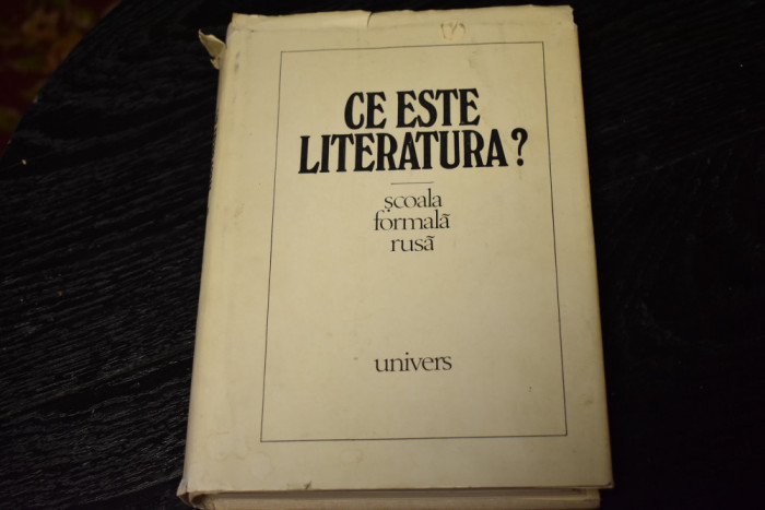 Ce este literatura? - Scoala formala rusa