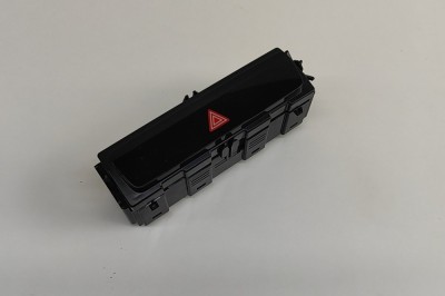 Buton de avarie AUDI Q4 Sportback F4N 2024 OEM: 85E925301P 30350071 foto