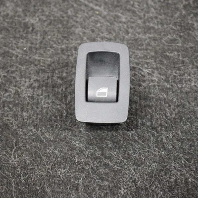 Buton geam ușă dreapta spate BMW X1 F48 2016 OEM: 9208106 2735894 foto