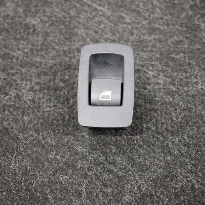 Buton geam ușă dreapta spate BMW X1 F48 2016 OEM: 9208106 2735894