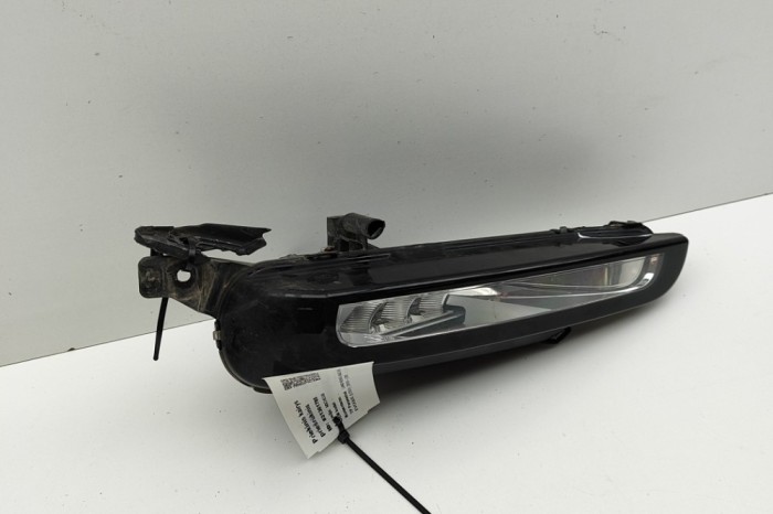 Proiector ceață st&acirc;nga față LAND ROVER RANGE ROVER EVOQUE L551 2018 OEM: GJ32-15201-AB,GJ3215201AB 31361785