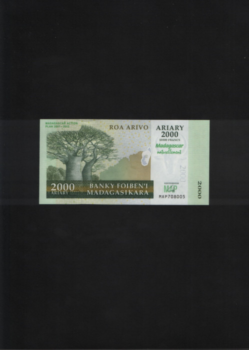 Madagascar 2000 ariary 10000 francs 2007 seria708005 aunc