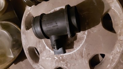 Debitmetru aer VW Passat B5 foto