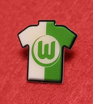 Insigna fotbal - VFL WOLFSBURG (Germania)-produs nou foto