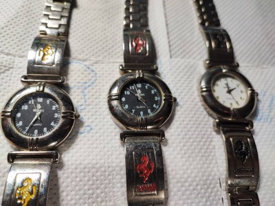 Lot vintage de 3 ceasuri Ferrari foto