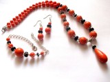 set colier ,bratara reglabila si cercei cu howlite portocaliu si negru 41534