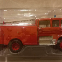 Macheta Mercedes benz pompieri Franta - Salvat scara 1:43