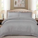 Cumpara ieftin Lenjerie Damasc Stripe Gri Deschis 4 Piese (Finet)