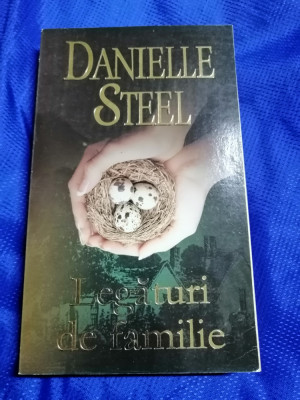 Legaturi de familie - Danielle Steel foto