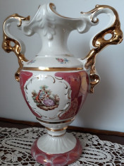 Amfora portelan rococo, 38 cm, cu medalioane Fragonard si manere masiv aurite foto