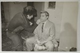 ACTORUL SILVIU STANCULESCU LA UN RETUS DE MACHIAJ IN TIMPUL FILMARILOR , 1984 , FOTOGRAFIE
