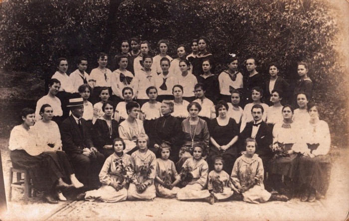 P1818N Eleve și profesori, fotografie de epocă