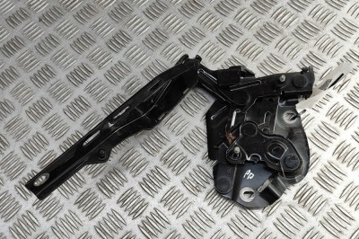 Balama capota dreapta față PORSCHE Taycan 2022 OEM: 9J1823296BY | 31802705 foto