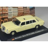 Macheta auto 1977 Mercedes 240D *Frankfurt Taxi*, crem scara 1/43