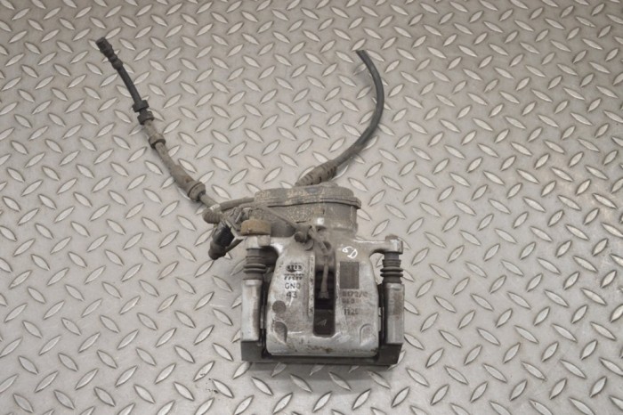 Etrier de fr&acirc;nă dreapta spate PORSCHE MACAN 95B 2015 OEM: 95B615406E 17817168