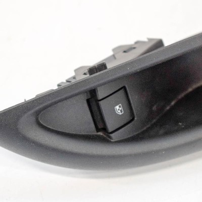 Buton geam ușă dreapta spate OPEL ASTRA K 2017 OEM: 13408452 3947851 foto