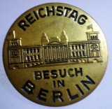I.009 INSIGNA GERMANIA REICHSTAG BESUCH IN BERLIN 30mm