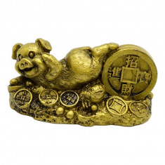 Statueta feng shui porc auriu din rasina 84cm model 10