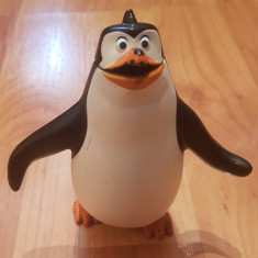 Jucarie: Figurina Pinguin McDonald 2010