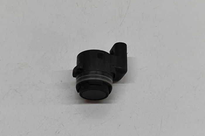 Senzor de parcare spate PORSCHE Taycan 2022 OEM: 5Q0919275C | 31845127
