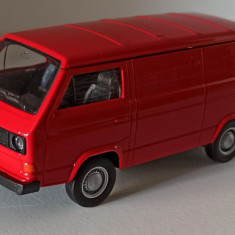 Macheta Volkswagen T3 Van rosu - Welly 1/36 VW