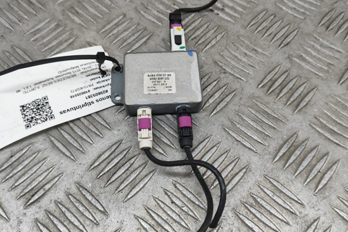 Amplificator de antena MERCEDES-BENZ A W176 2015 OEM: A4638203789 29809381