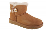 Cumpara ieftin Cizme de iarna UGG Mini Bailey Button Bling 1016554-CTGL maro