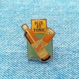 Cumpara ieftin Insigna Suze et Tonic / pin bauturi alcoolice