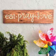 Decoratiune de perete, Eat Pray Love, 15x55x1.8 cm, Lemn , Nuc deschis