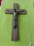Crucifix mare din lemn cu alama 55 x 29 cm