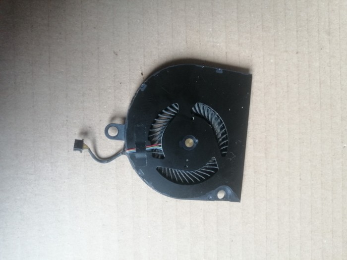 ventilator cooler Dell Latitude E5550 04Y9H9 4Y9H9 DC28000EGSL EG50050S1-C450-S9A