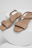 Cumpara ieftin Answear Lab sandale de piele femei, culoarea bej