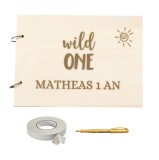 Guestbook din lemn pentru mot aniversare 1 AN, format A4 landscape, pix si dublu adeziv inclus, accesoriu nunta