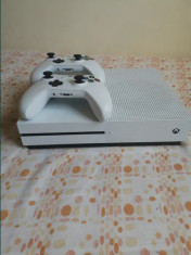 Xbox One S 1TB, alb VAND URGENT foto