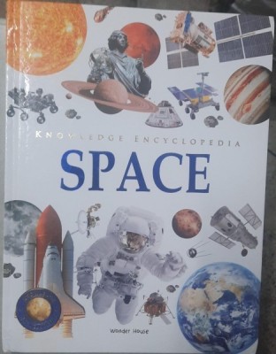 Knowledge encyclopedia Space ( enciclopedia cunoasterii, Spatiul - carte im limba engleza ) foto