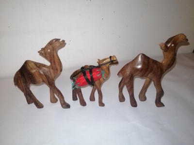 Familie camila sculptat manual din lemn set 3 sculptura statuete camila realizat manual foto