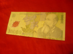 Bancnota 10 000 lei 2000 ,plastic , Romania ,cal. medie-buna foto