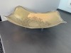 Deosebită fructiera din alamă argintată veche,elegantă cu 4 picioare,model ornamental gravat &icirc;n interior,stil baroc,stare perfectă,de colecție/decor