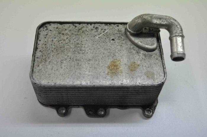 Răcitor de ulei AUDI Q5 8R 2014 OEM: 059117021R