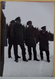 GRUP DE OFITERI ROMANI DE RANG INALT , LA O APLICATIE PE TIMP DE IARNA , FOTOGRAFIE , ANII &#039;70 - 80