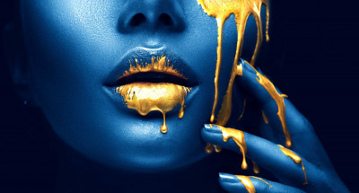 Fototapet Portrait femeie, make-up gold-blue, 220 x 135 cm foto