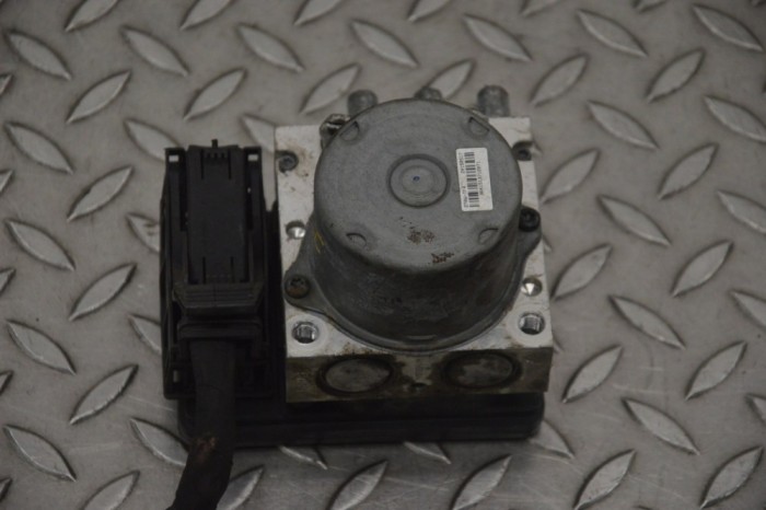 Pompa ABS SSANGYONG TIVOLI 2016 OEM: Off-road | 21595720