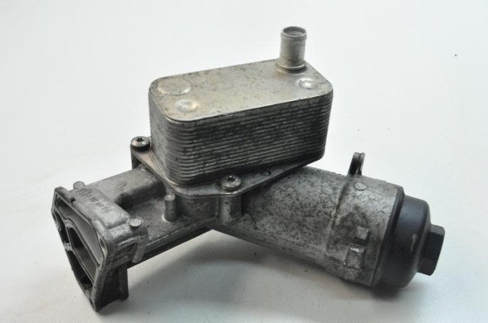 Răcitor de ulei BMW 5 E60 2006 OEM: 7787072 2765289