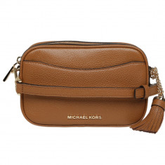 Pebbled Leather Convertible Belt Bag foto