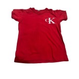 Tricou unisex , culoarea rosu , marimea 9-10 ani