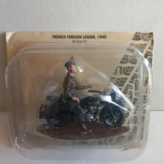 Motociclist + soldat din plumb - French Foreign Legion - 1940 - 1:32